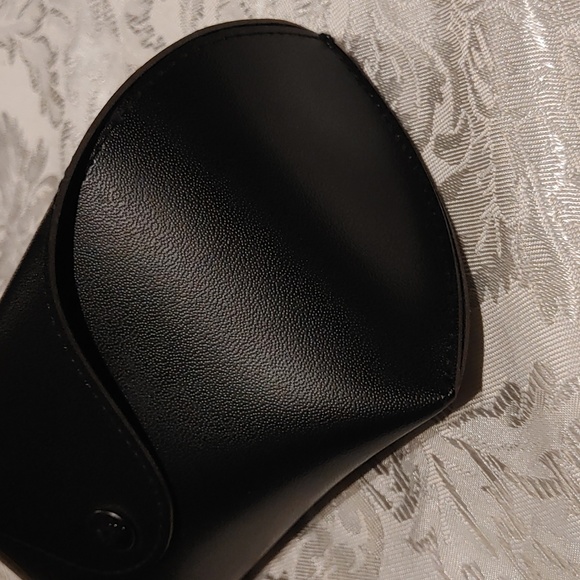 Ray-Ban Sunglass Case - Picture 3 of 7